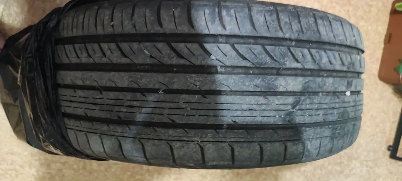 Продам летнее колесо с Toyota C-HR - Запчасти (Авто) в Владивосток