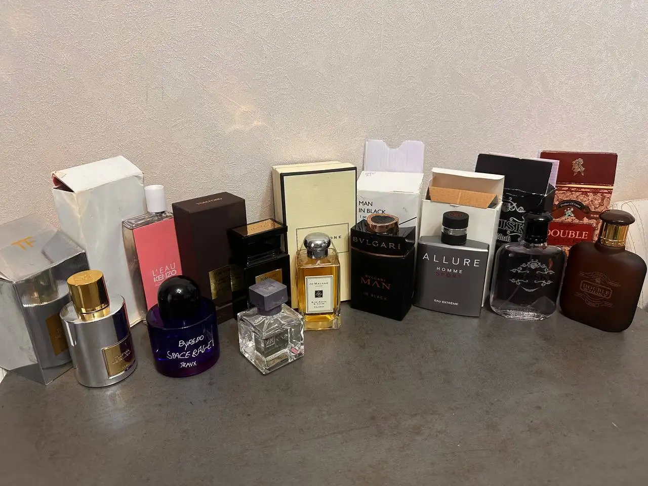 Парфюм с доставкой или самовывозом в Нейбуте - Парфюмерия (Красота и здоровье) в Владивосток