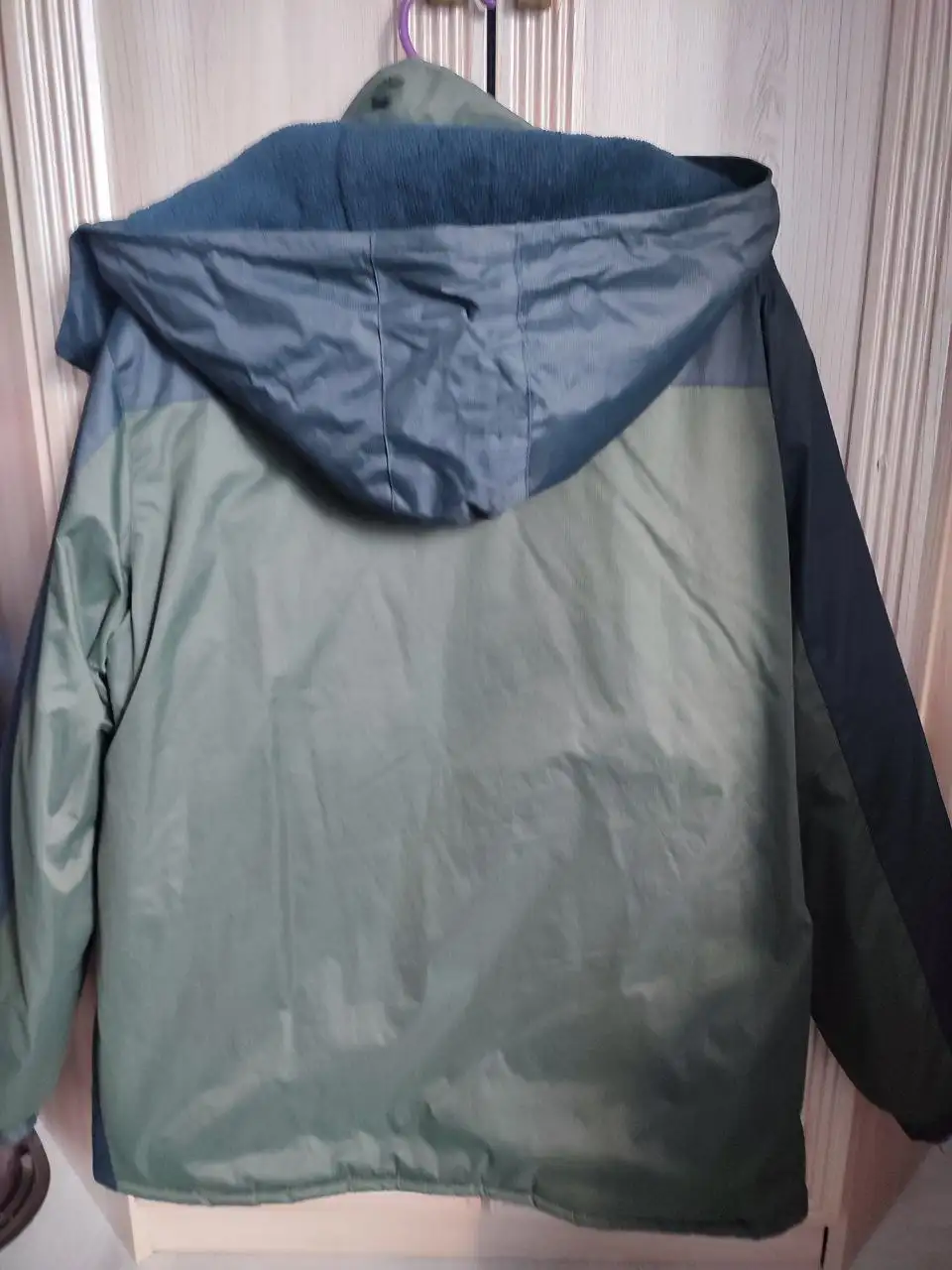 Продам куртку новую 46-48р - Одежда в Владивосток