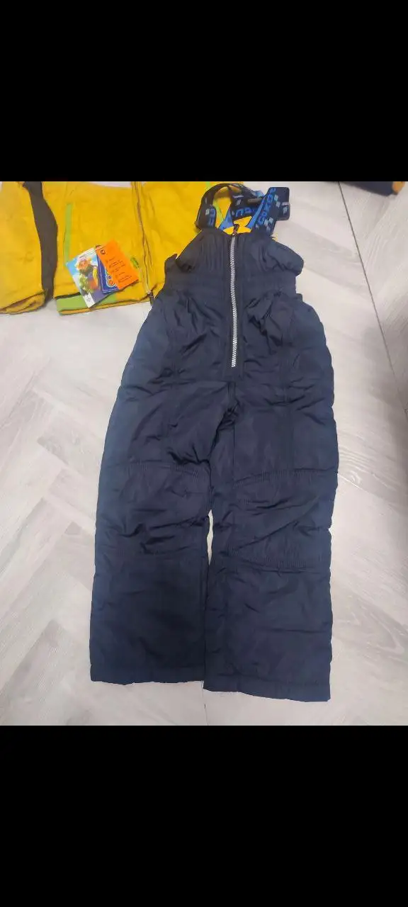 Продам новый костюм 116-122р - Детская одежда (Одежда) в Владивосток