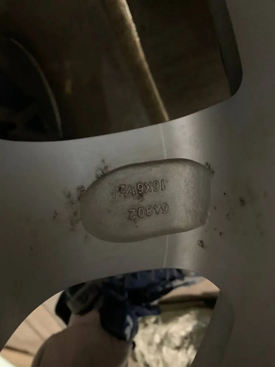 Продажа литых дисков 16 дюймов для автомобиля - Запчасти (Авто) в Владивосток