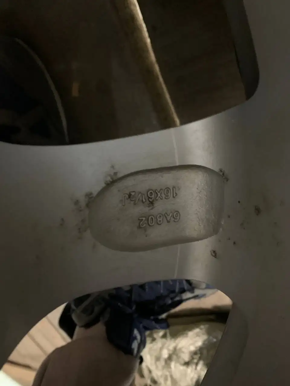 Продажа литых дисков 16 дюймов для автомобиля - Запчасти (Авто) в Владивосток