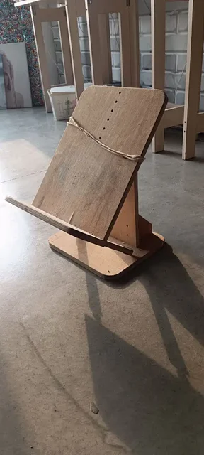 Подставка/настольный мольберт для творчества - Коллекционные игрушки в Владивосток