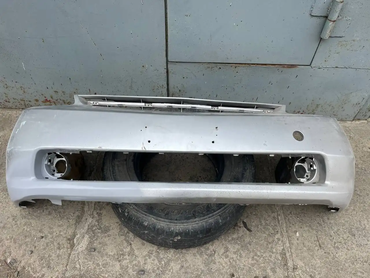 Продам бампер передний на Приус 20 кузов под покраску - Кузовные детали (Запчасти) в Владивосток