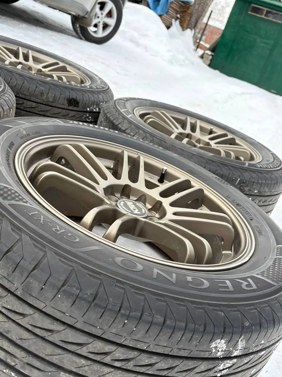 Комплект колес R17 с резиной Bridgestone - Шины и диски (Авто) в Владивосток