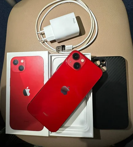 iPhone 13 128GB полный комплект - Power bank в Владивосток