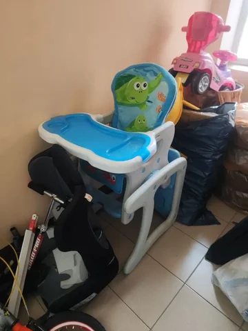 Детский стульчик и столик - Детская одежда и игрушки в Владивосток