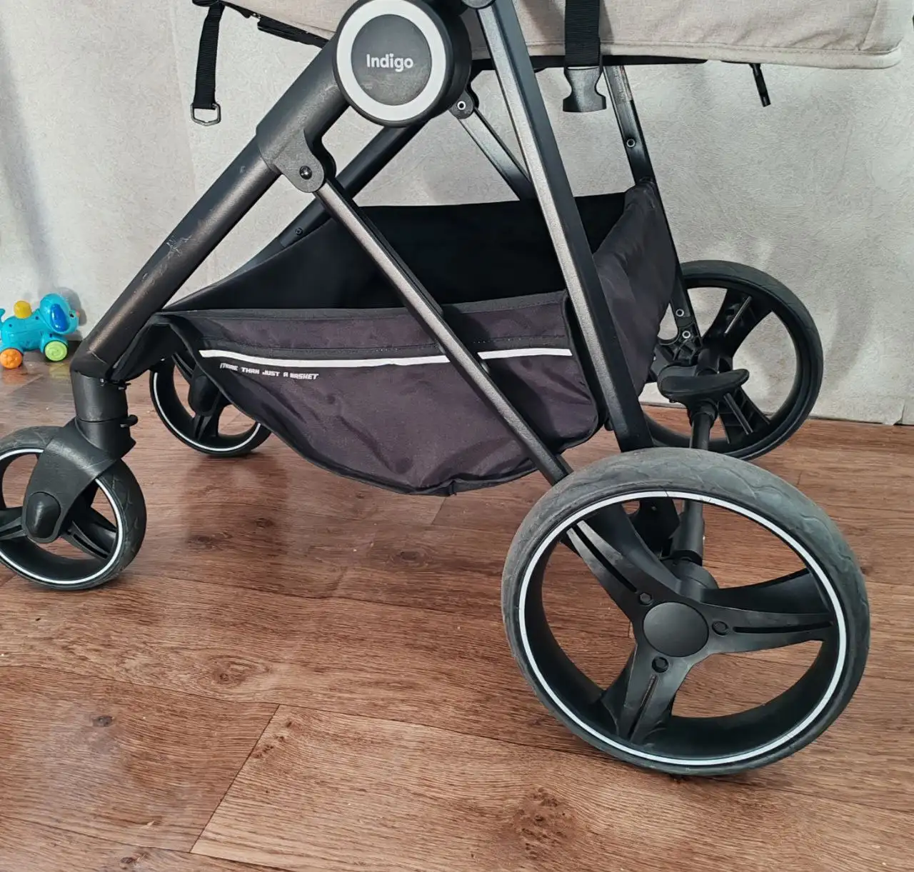 Продам коляску трансформер 2 в 1 Indigo SHUTTLE H77 - Коляски (Товары для детей) в Владивосток