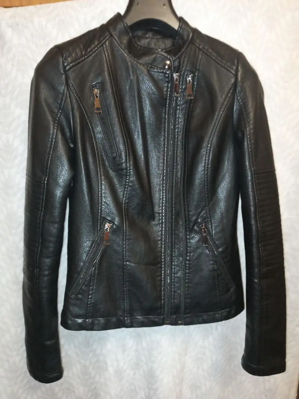 Продам куртку автоледи из экокожи - Куртки (Одежда) в Владивосток