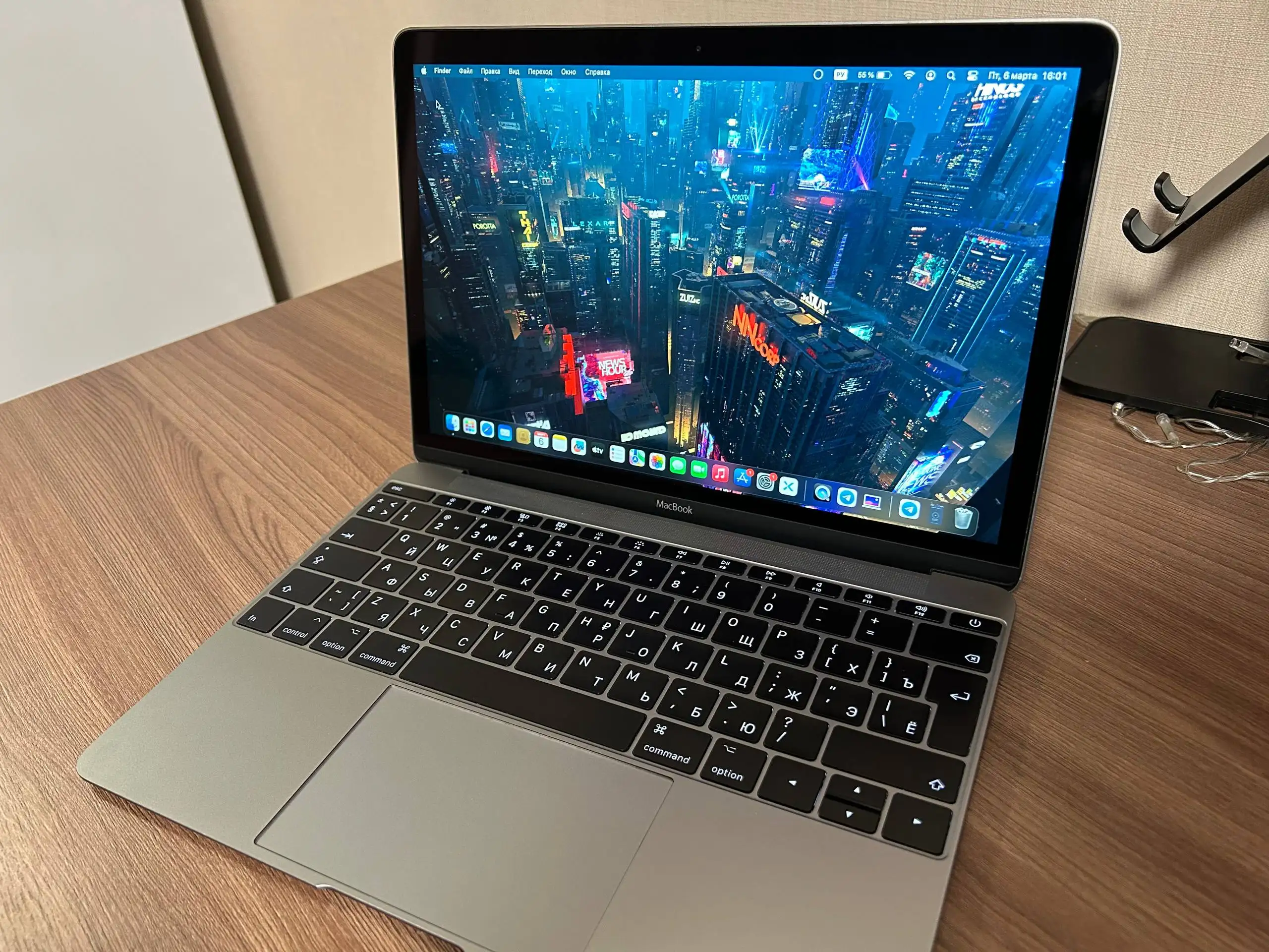 Продам MacBook Retina 12 8/256 - Ноутбуки (Электроника) в Владивосток