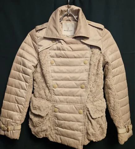 Куртка демисизонная смесовая с кружевными вставками - Джинсы в Владивосток