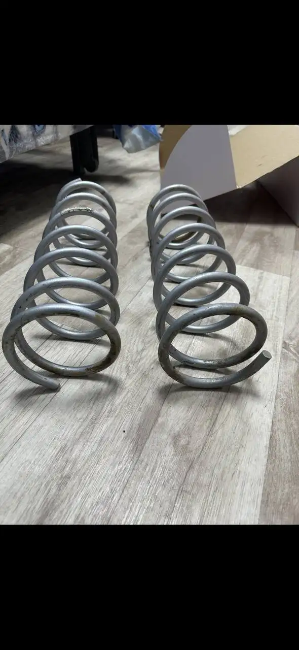 Усиленные пружины б/у - Подвеска (Запчасти) в Владивосток
