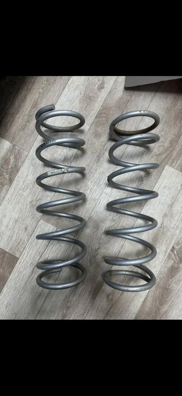 Усиленные пружины б/у - Подвеска (Запчасти) в Владивосток