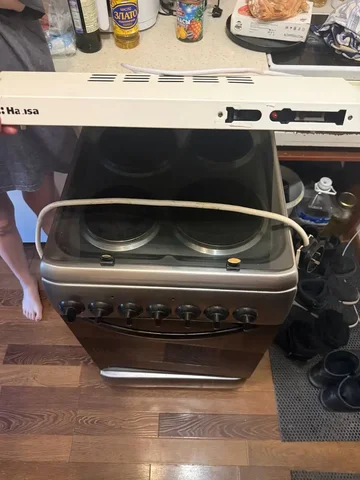 Продам вытяжку в комплекте - Сантехника в Владивосток