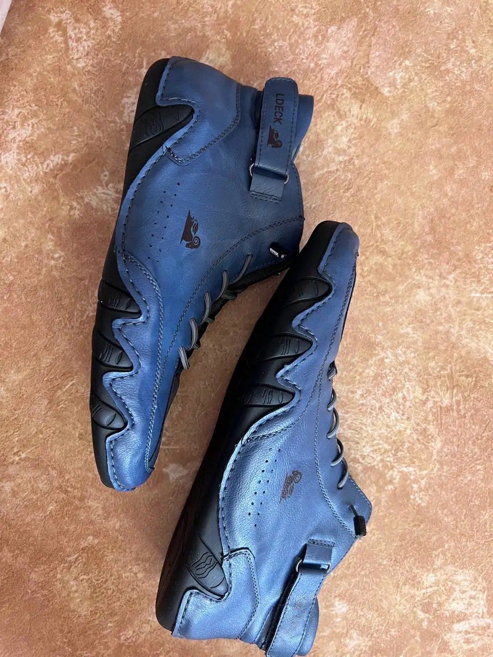 Новые кроссовки на весну 42 размер - Обувь (Одежда) в Владивосток