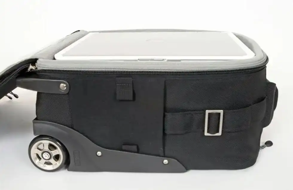 Чемодан для фотоаппарата Think Tank Airport Airsteam - Хобби и отдых в Владивосток