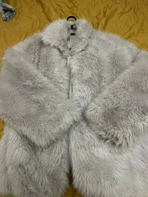 Шуба лавандового цвета - Верхняя одежда и джинсы в Владивосток