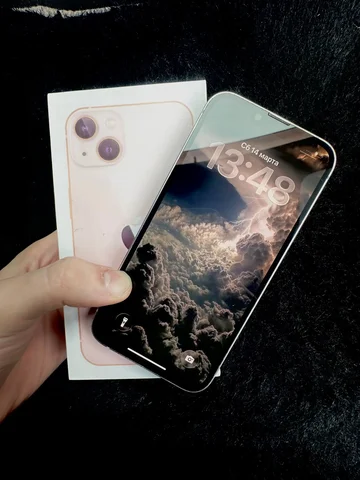 iPhone 13 128GB с разбитой задней крышкой - Игровые аксессуары в Владивосток