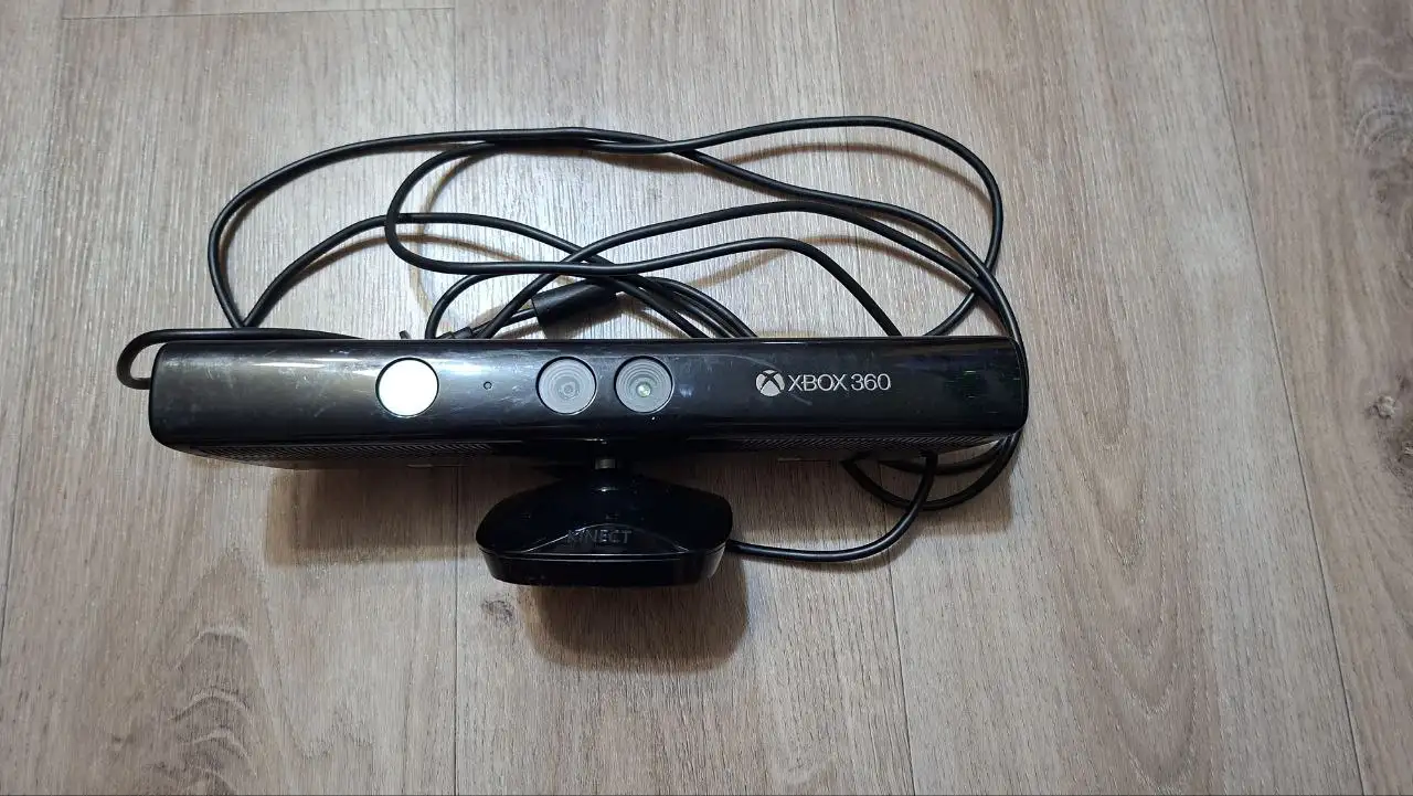 Продам игровую приставку Xbox 360 S (Slim) - Игровые приставки (Электроника) в Владивосток