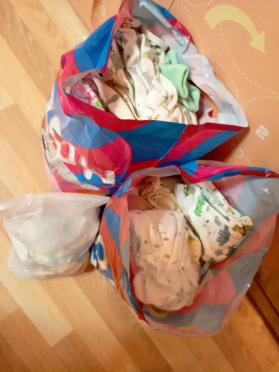 Вещи для новорождённого от 0 до 3 месяцев - Одежда для новорождённых (Товары для детей) в Владивосток