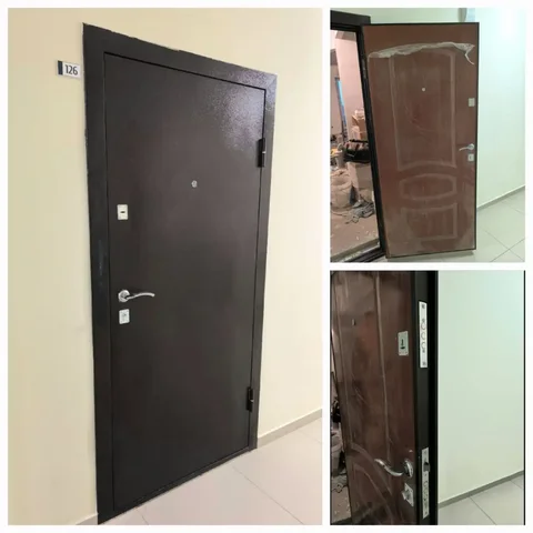 Дверь от застройщика в плёнке с замками и ключами - частное объявление в Владивосток