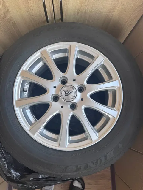 Колеса с литьем Dunlop 175/70R14 лето резина 2021 - частное объявление в Владивосток