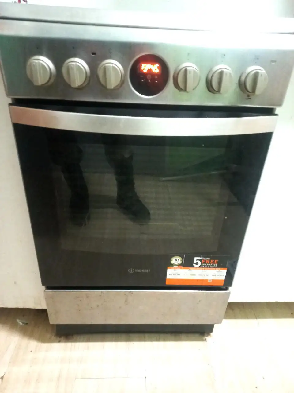 Продам плитку с треснувшим стеклом - Телефоны и планшеты (Электроника) в Владивосток