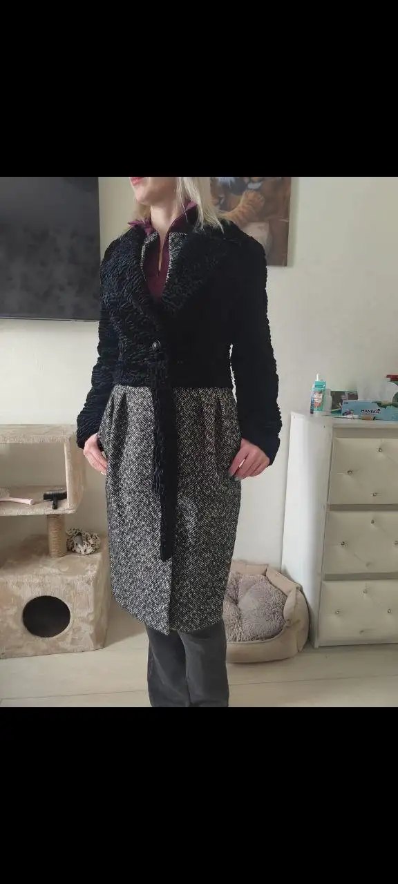 Продам пальто новое 44-46р - Верхняя одежда (Одежда) в Владивосток