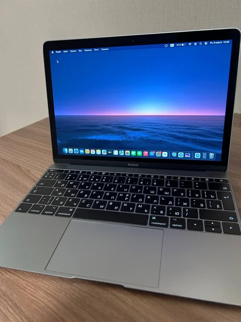 Продам MacBook 12 retina 2017 8/256 - Спутниковое оборудование в Владивосток