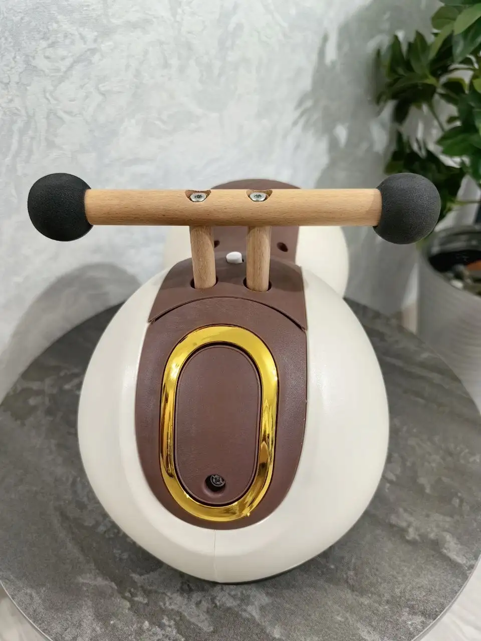 Детский толокар (каталка) новый - Детский транспорт (Товары для детей) в Владивосток