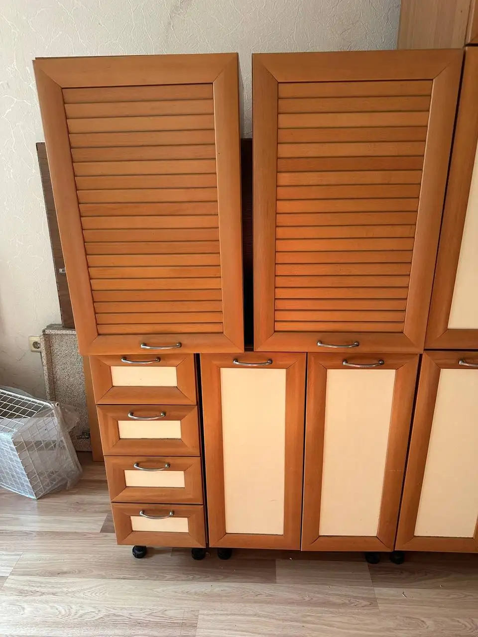 Продам кухонный гарнитур - Мебель (Для дома и дачи) в Владивосток