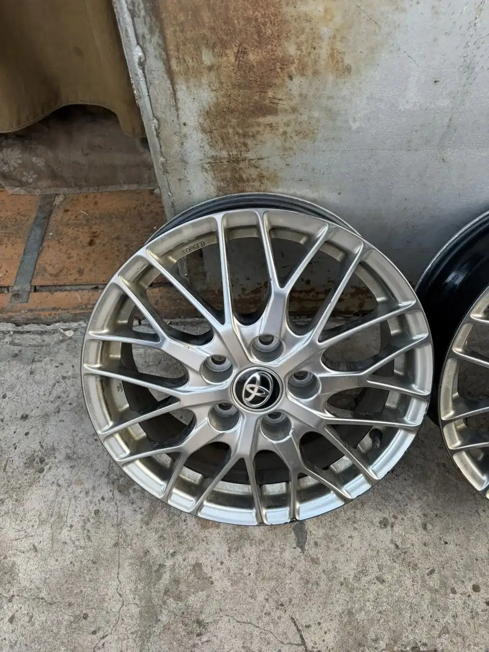 Продажа оригинальных дисков BBS с Toyota Noah 80 WXB - Диски и шины (Запчасти) в Владивосток