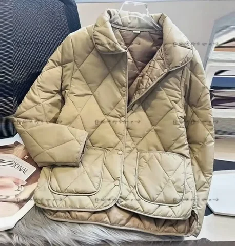 Куртка стеганая новая, легкая, размер 46-48 - Женская обувь в Владивосток