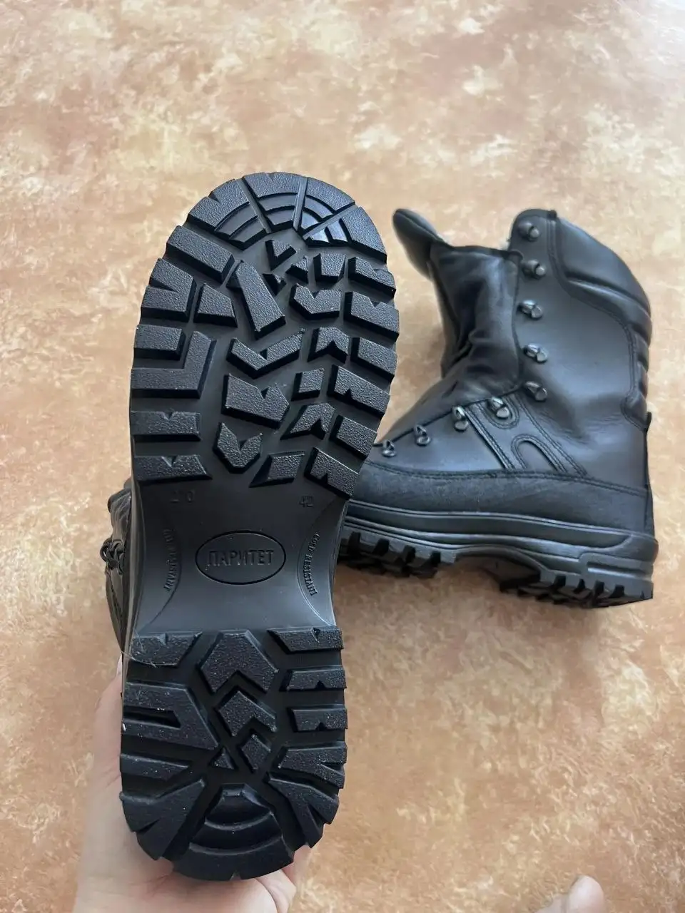Продам ботинки 43 размер 27 см стелька - Обувь (Одежда) в Владивосток