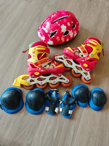 Продам раздвижные ролики с защитой и шлемом - Спорт и активный отдых в Владивосток