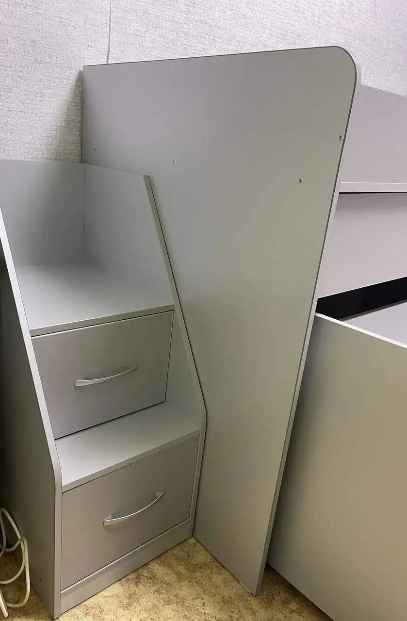 Двухъярусная кровать с матрасом - Мебель (Для дома и дачи) в Владивосток