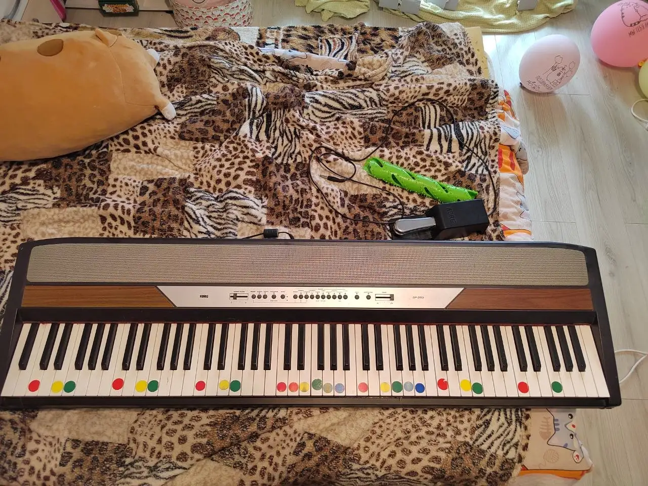 Продам электро пианино Korg SP-250 - Музыкальные инструменты (Хобби и отдых) в Владивосток