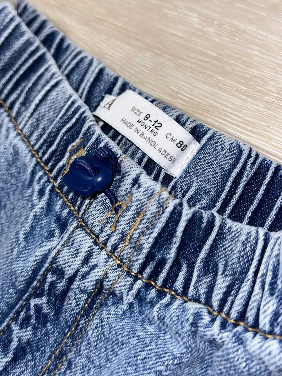 Продам джинсы ZARA для детей 9-12 месяцев - Одежда (Товары для детей) в Владивосток