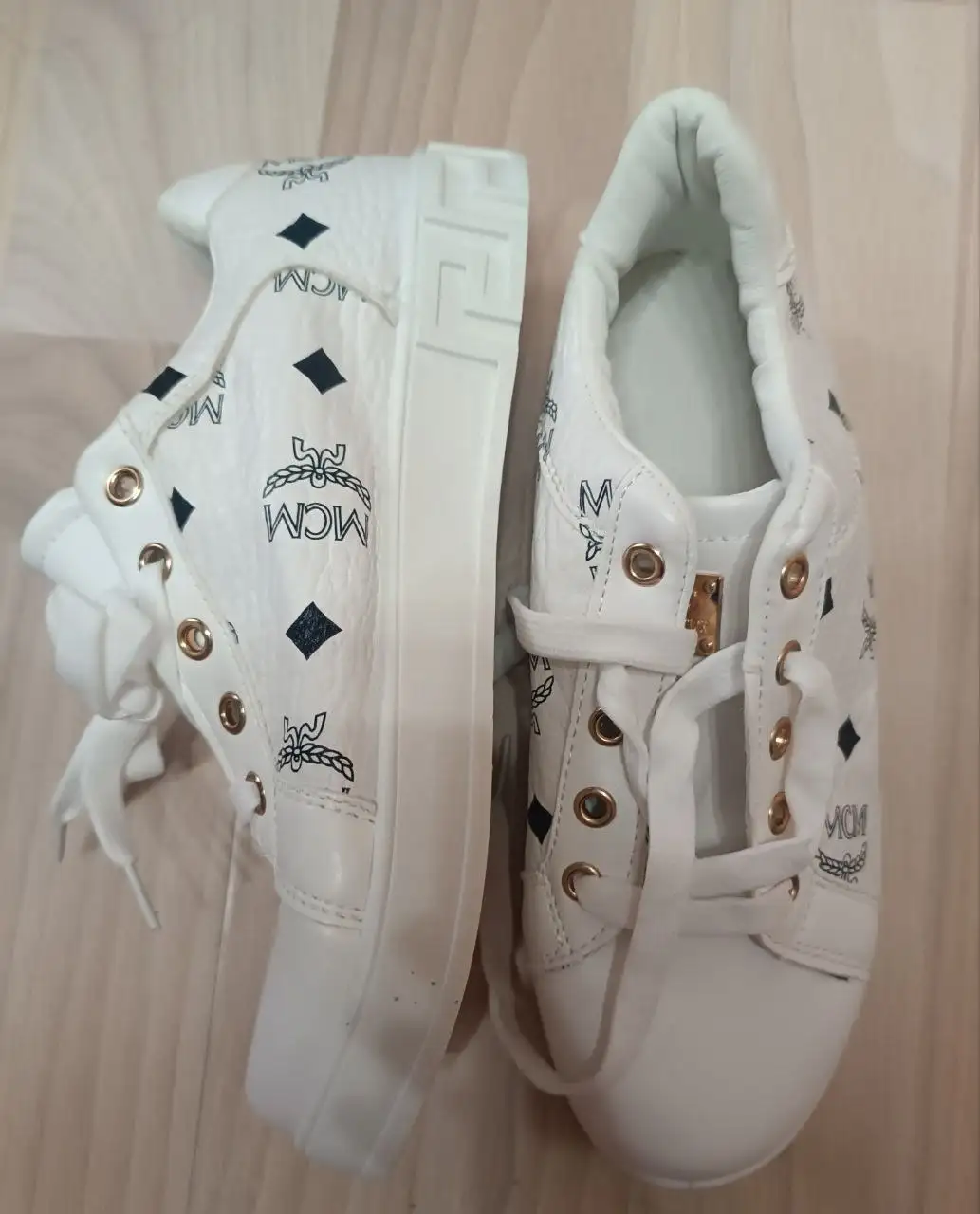 Продам новые кеды размер 39 - Обувь (Одежда) в Владивосток