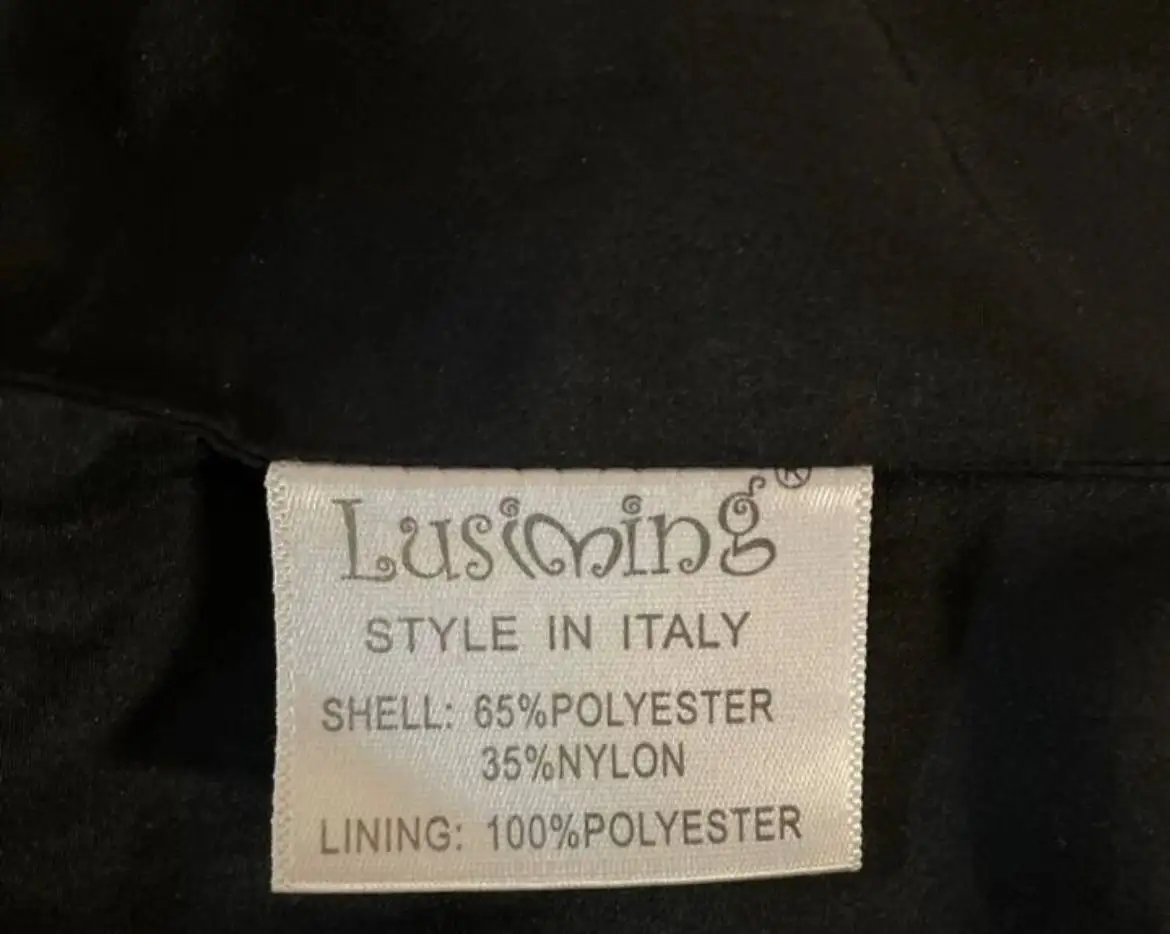Курточка для девочки на рост 140 см с цветочным принтом - Детская одежда (Одежда) в Владивосток