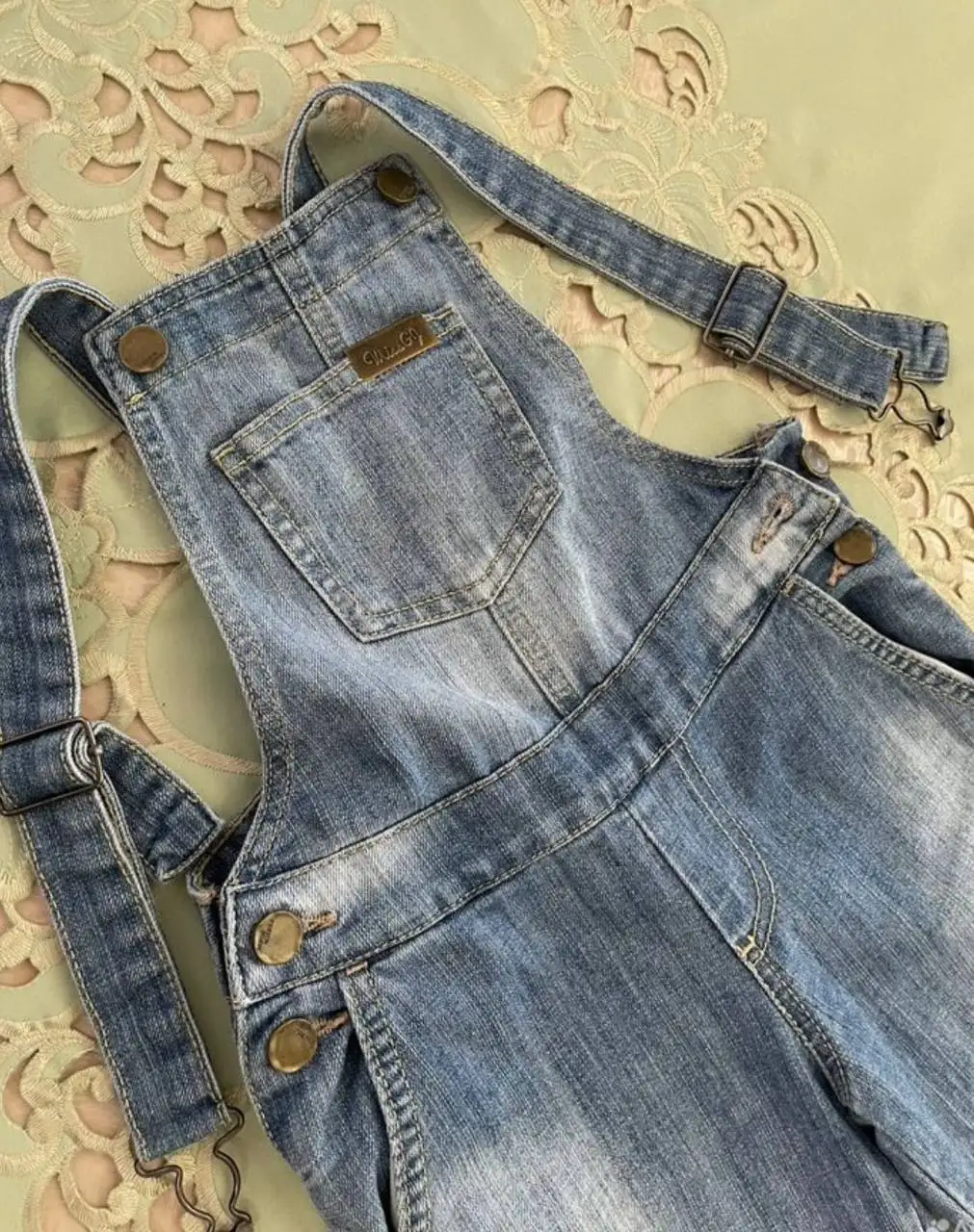 Джинсовый комбинезон для девочки на рост 134 см - Детская одежда (Одежда) в Владивосток