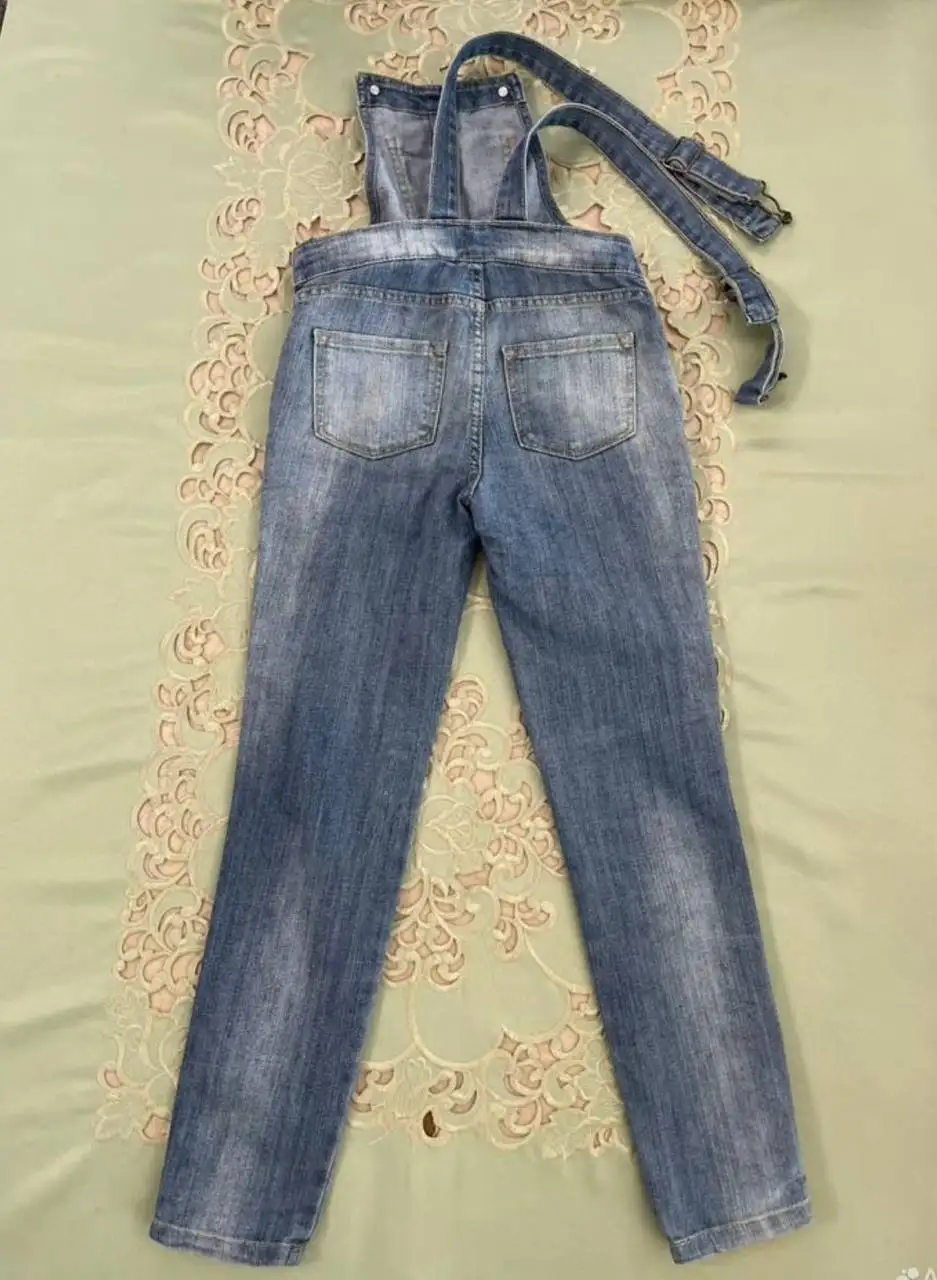 Джинсовый комбинезон для девочки на рост 134 см - Детская одежда (Одежда) в Владивосток