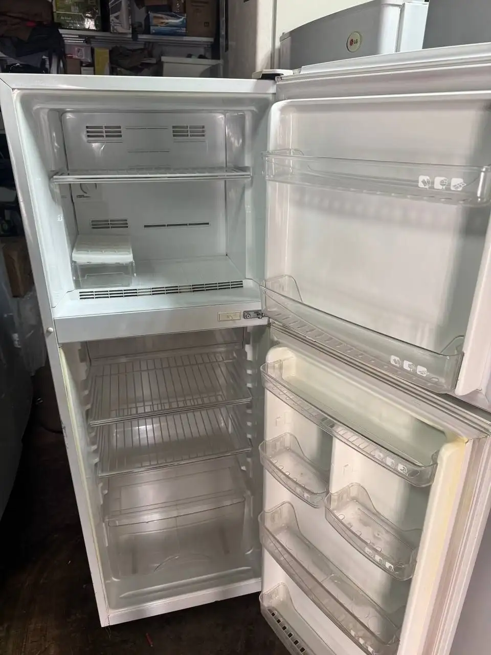 Продам холодильник - Холодильники (Для дома и дачи) в Владивосток