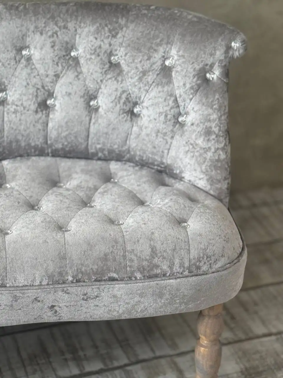 Продажа дивана 185x62 см - Мебель (Для дома и дачи) в Владивосток