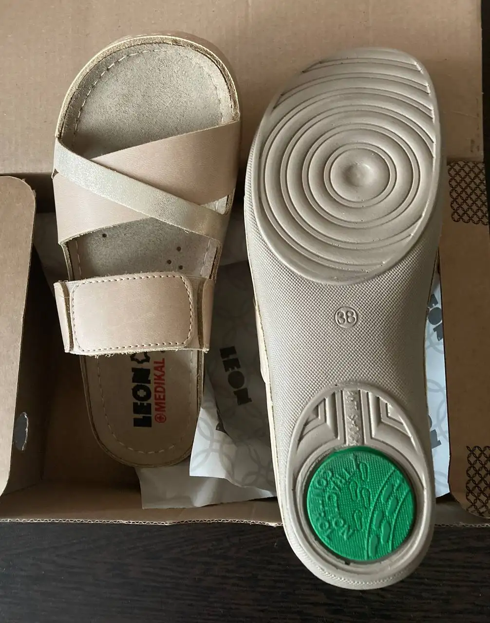 Сабо Leon Medikal из натуральной кожи, Сербия - Обувь (Одежда) в Владивосток