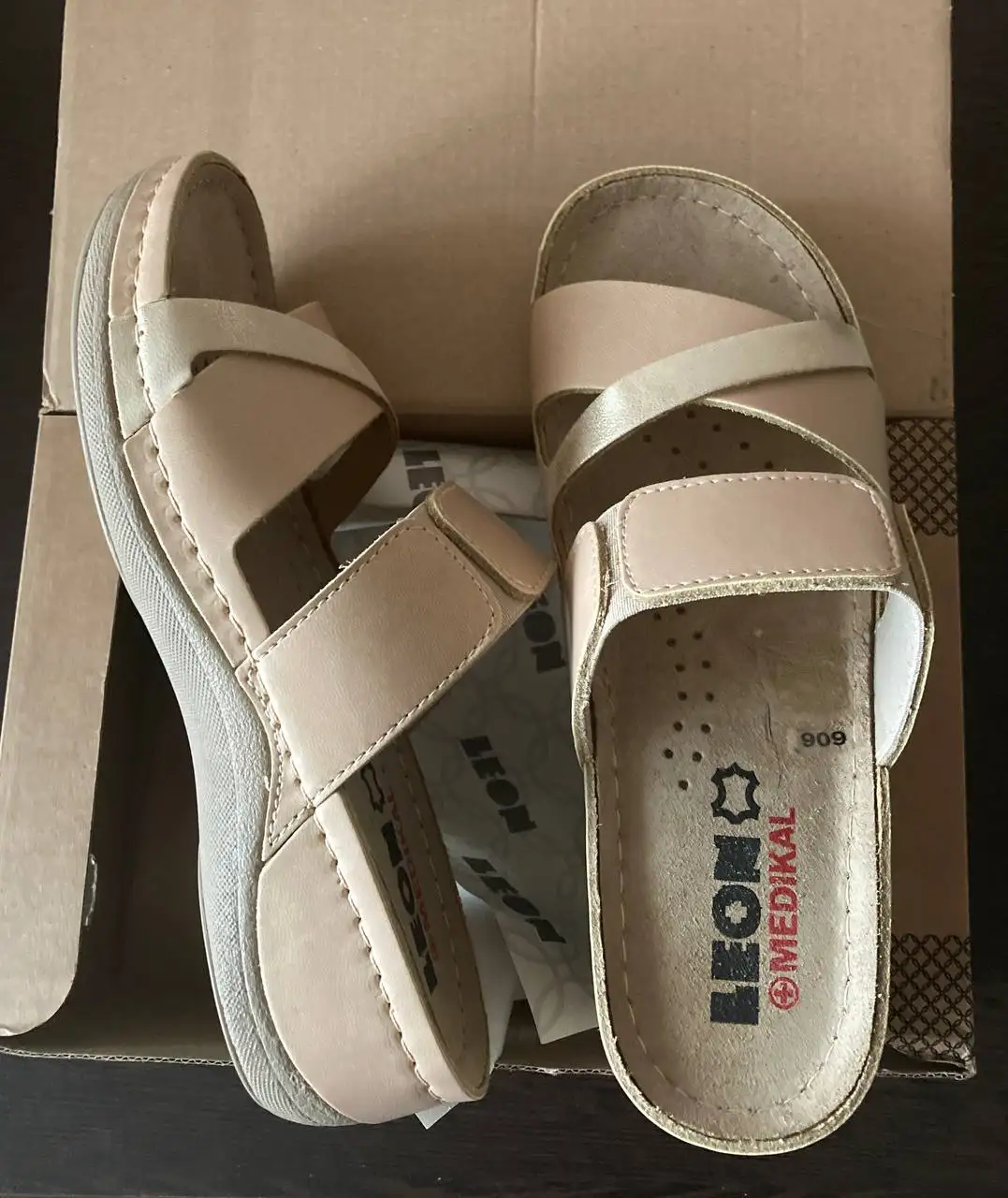 Сабо Leon Medikal из натуральной кожи, Сербия - Обувь (Одежда) в Владивосток