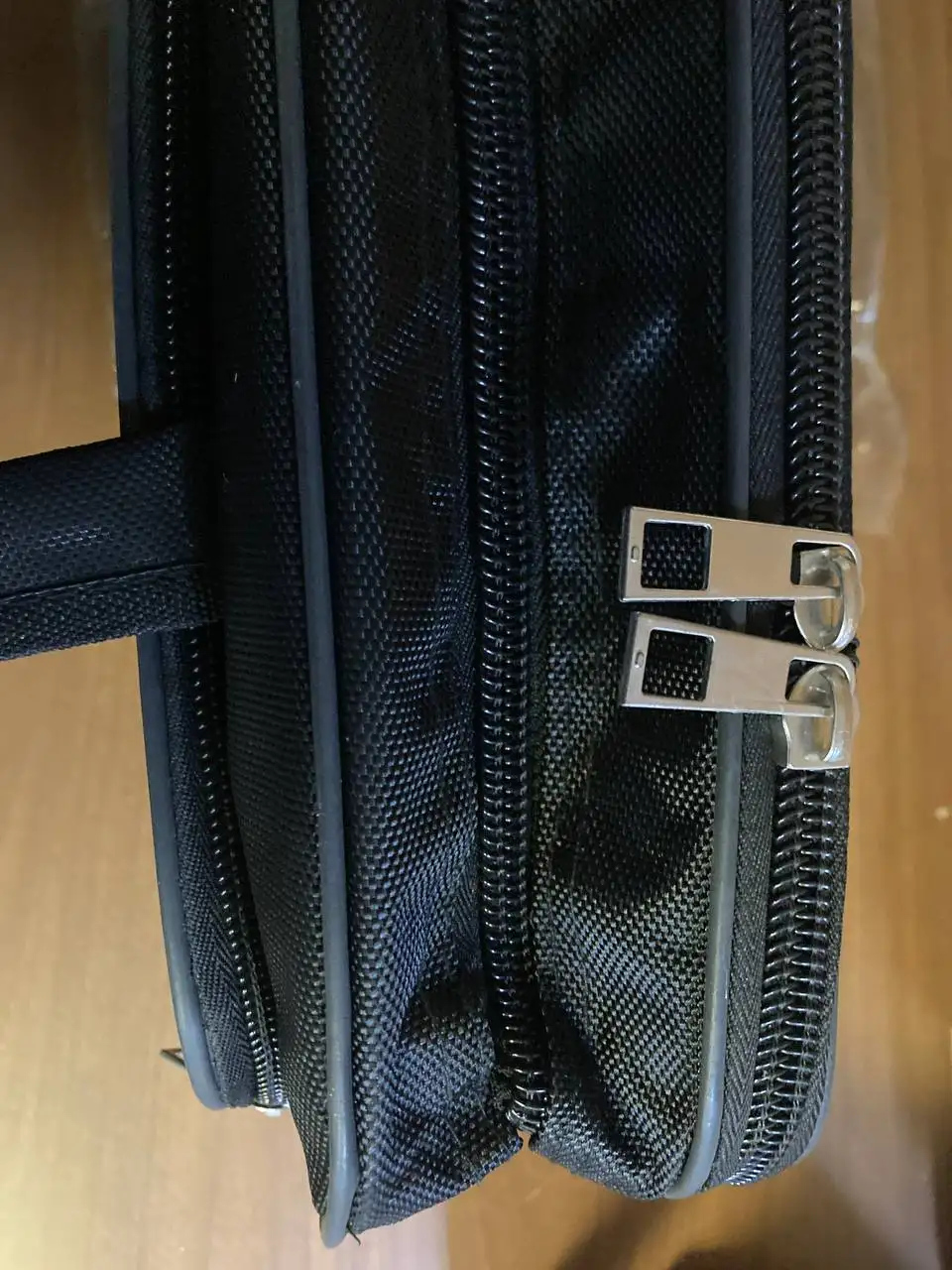 Сумка для ноутбука и бумаг новая - Барахолка в Владивосток