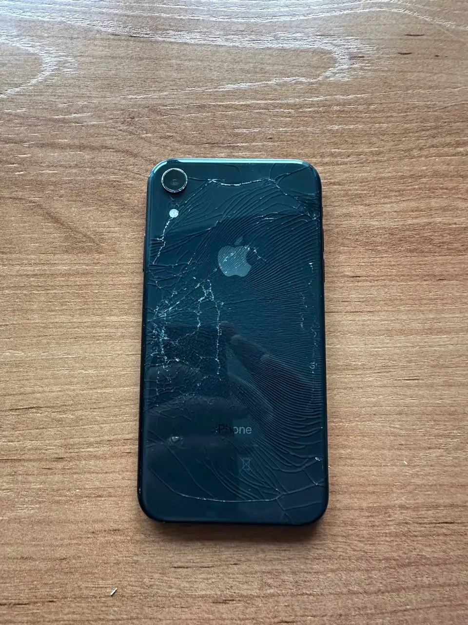 Продам iPhone XR 64 ГБ - Смартфоны и телефоны (Электроника) в Владивосток