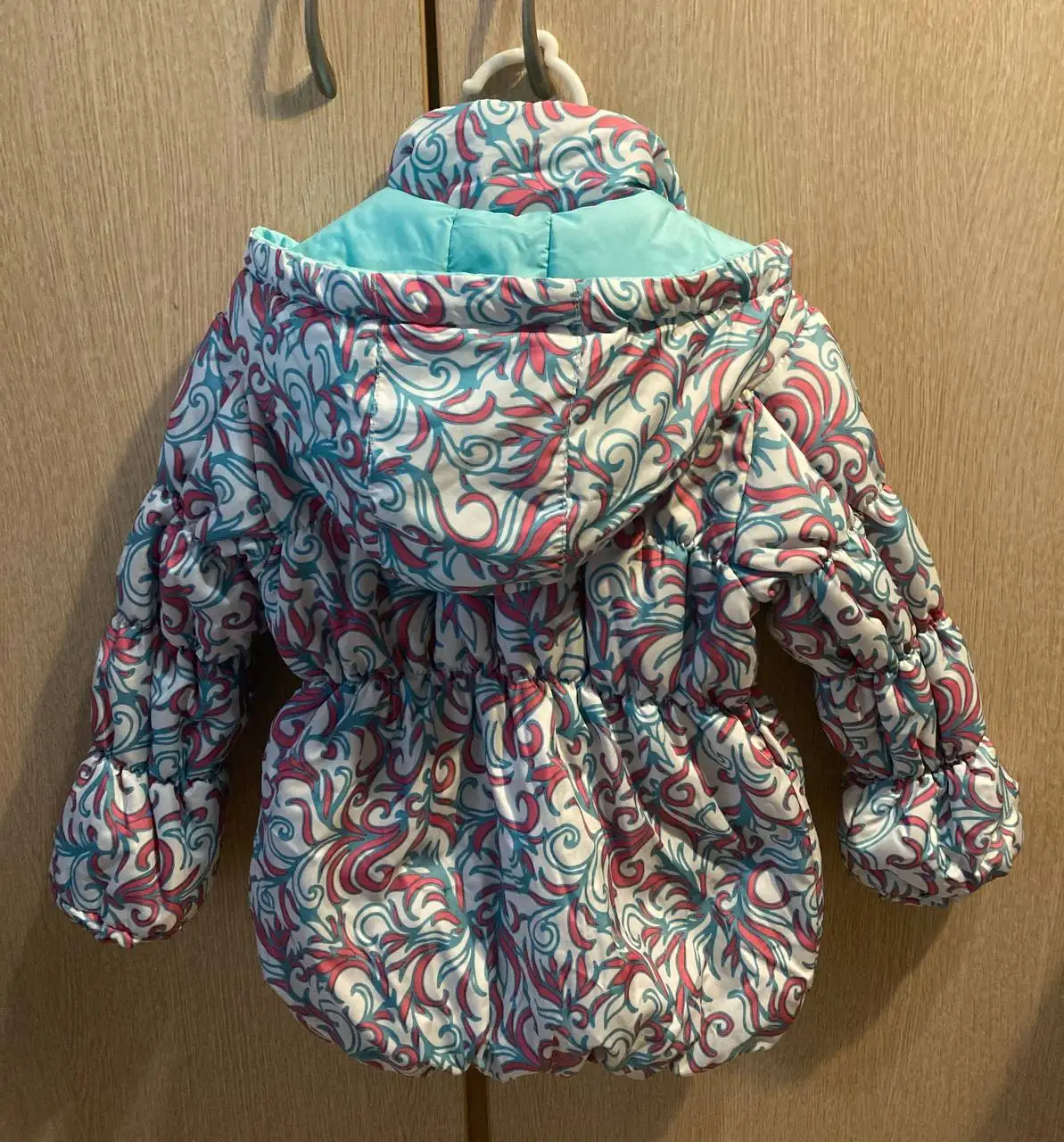 Демисезонная куртка детская размер 98 - Детская одежда (Одежда) в Владивосток