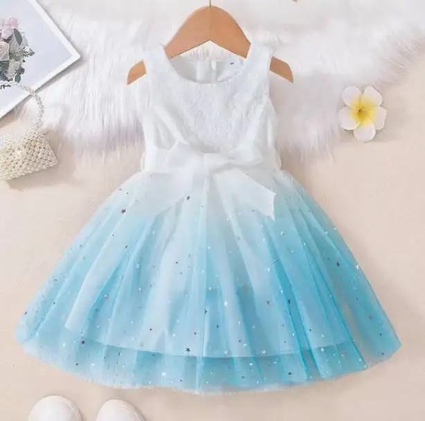 Платье на торжество размер 130 - Платья (Одежда) в Владивосток